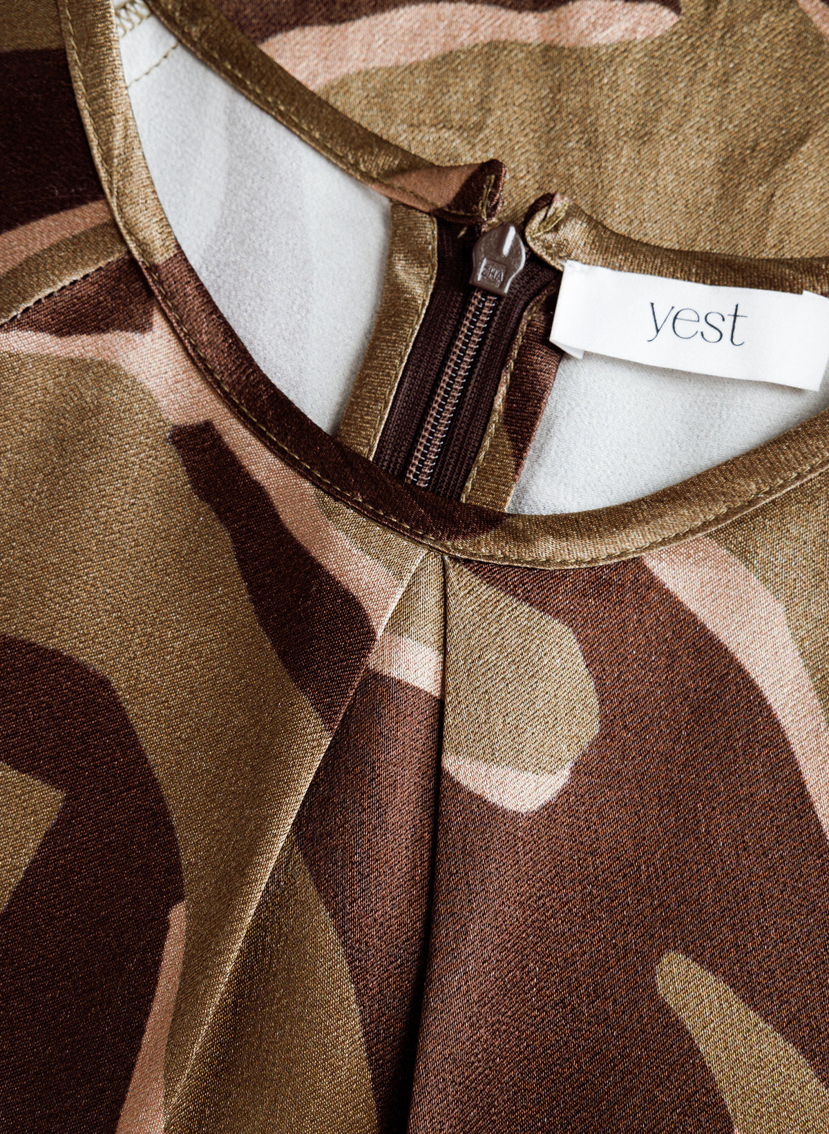 Uma in Brown/Olive Green – productfoto 2