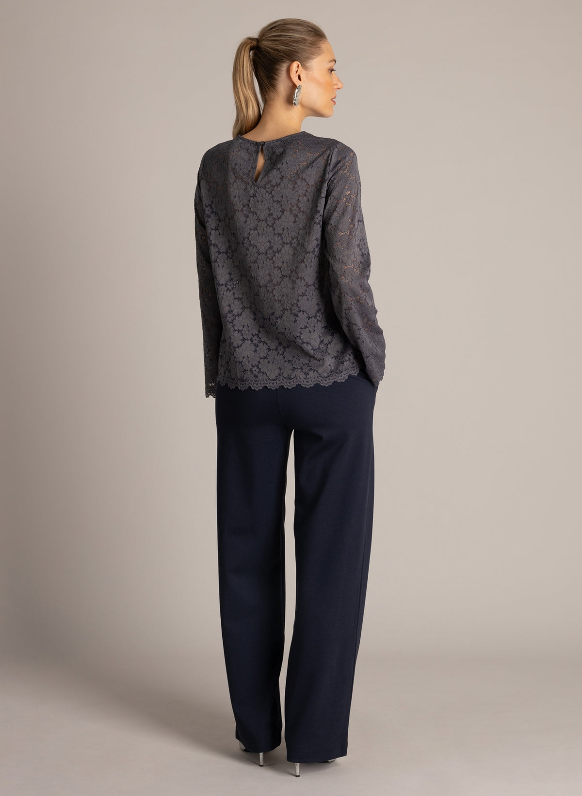 Diletta Essential in Warm Grey – productfoto 2