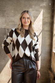 ICNK Veloura Argyle in Brown – productfoto 2