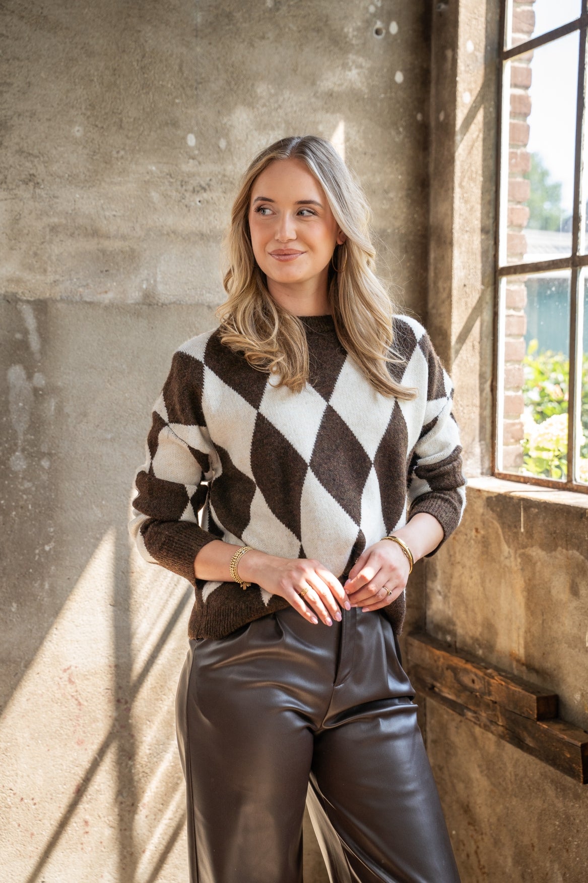 ICNK Veloura Argyle in Brown – productfoto 3