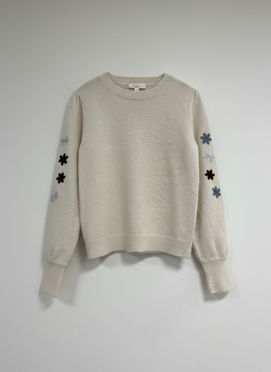 ICNK Ima Flower Embroidery Knit in Beige – productfoto 1