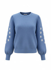 ICNK Ima Flower Embroidery Knit in Denim – productfoto 1