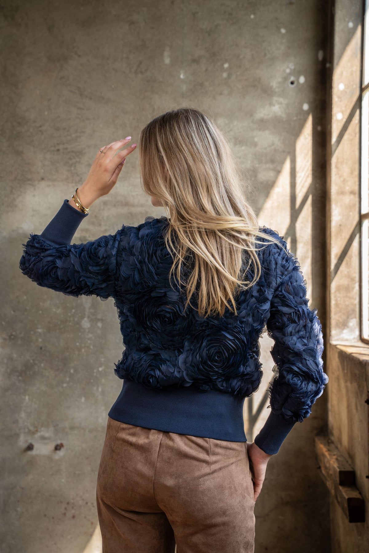 ICNK Drava Lasercut Circles in Vintage Indigo – productfoto 9